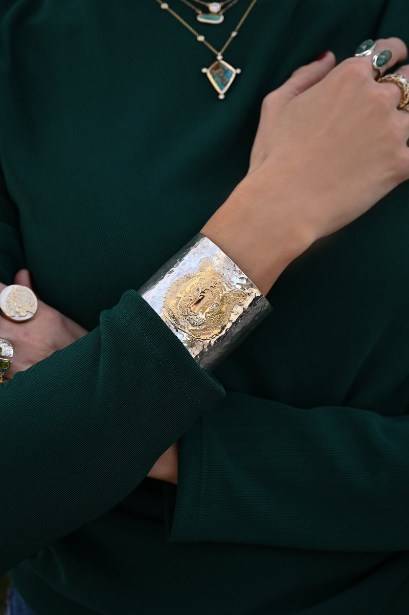 the TIGER : cuff