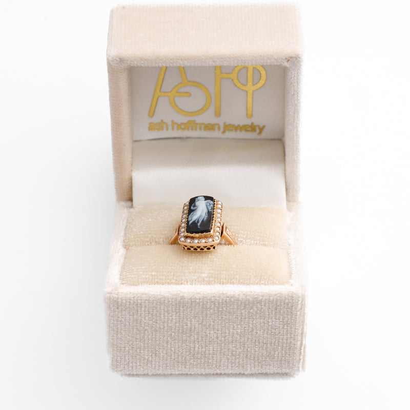 Vintage black sardonyx Cameo Ring