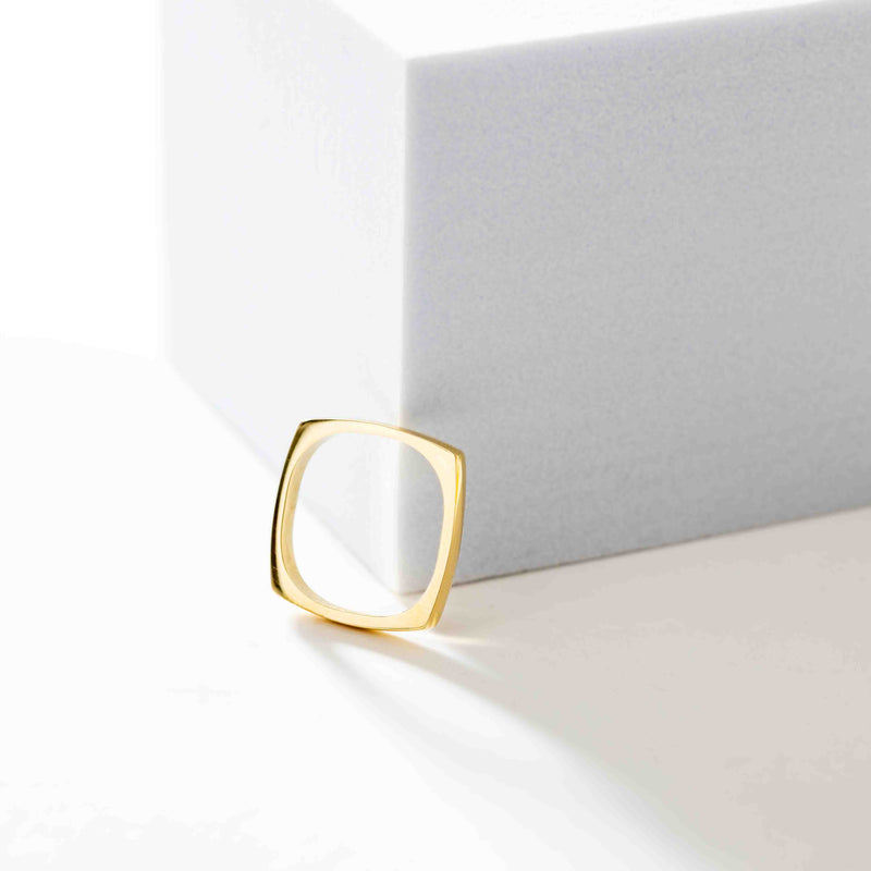Square stackable band