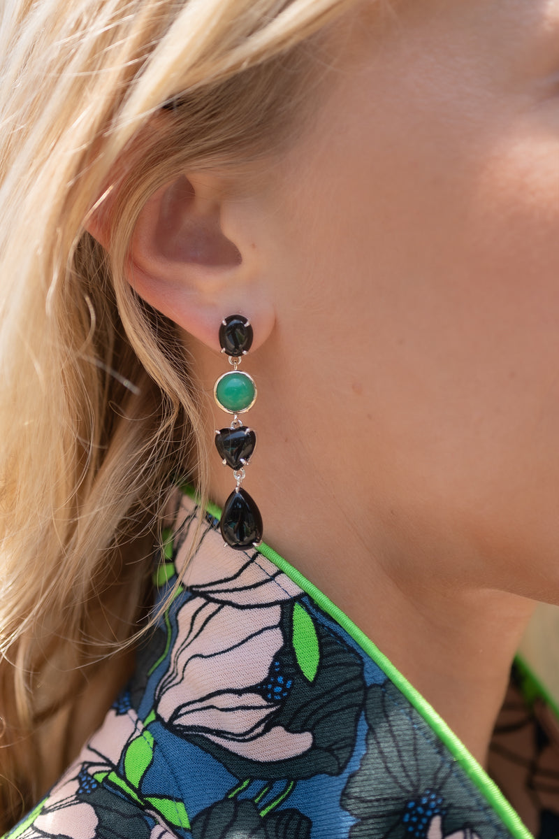 Onyx and chrysoprase drop earrings